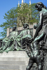 Obraz premium Monument in honour of the Van Eyck brothers, Jan and Hubert, painters of the Ghent Altarpiece / Adoration of the Mystic Lamb, Ghent, Flanders, Belgium
