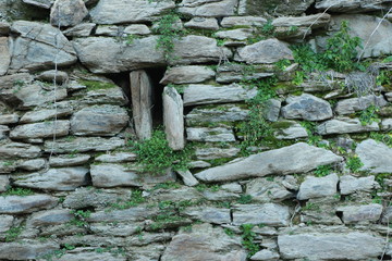 Mur ancien en pierres
