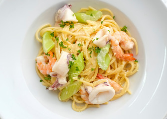 Seafood spaghetti aglio olio