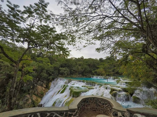 yellow boat point of view (EL SALTO-EL MECO) san luis potosi México, hermosa cascada Turquoise...