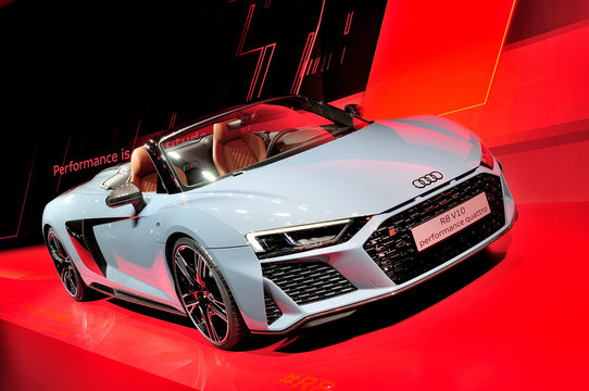 Audi R8 V10 performance quattro on red stage