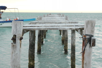 Muelle en el mar 3