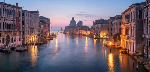 Fotobehang Canal Grande in Venetië, Italië © eyetronic