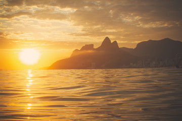 Naklejka premium Two brothers Mountain and sunset