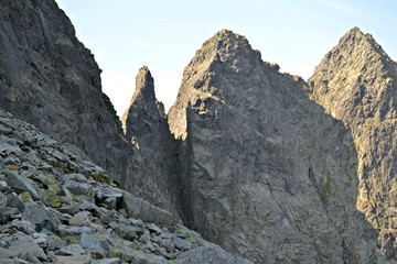 Widok ze szlaku na Rysy na Grań Żabiego Konia, Tatry , Polska