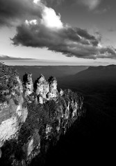 Black and white photo of The Three Sisters rock formation, Blue Mountains Australia