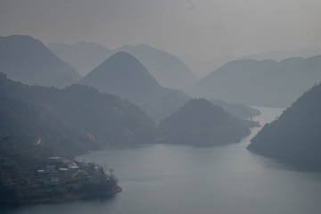 View at Yangtze river for the traveler along with the three gorges area, 