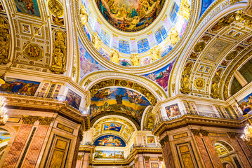 Fototapeta na wymiar Inside Saint Isaac's Cathedral- greatest architectural creation. Saint Petersburg.