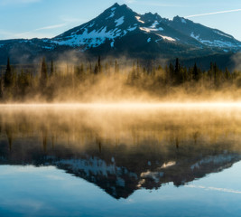 Broken Top - Sparks Lake - Oregon