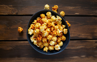 caramelized pop corn in a bowl