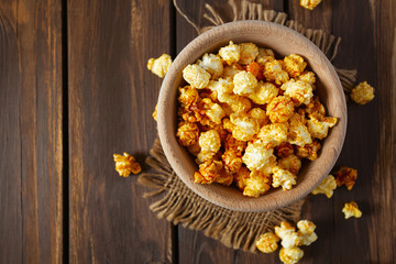 caramelized pop corn in a bowl