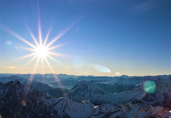 Sonnenaufgang in den Alpen