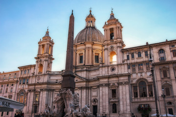 Fototapeta na wymiar Visione della chiesa di Sant'Agnese in Agone, Piazza Navona, Roma.