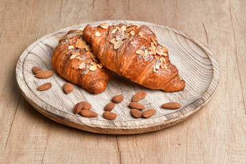 almond croissant 