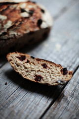 bread with dried cranberries 