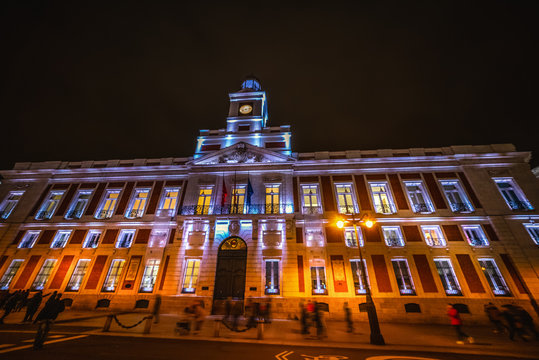 Real Casa de Correo building in Puerta del Sol at night