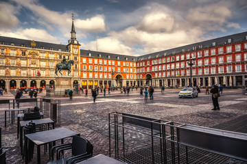 Naklejka premium Clouds over Plaza mayor in Madrid