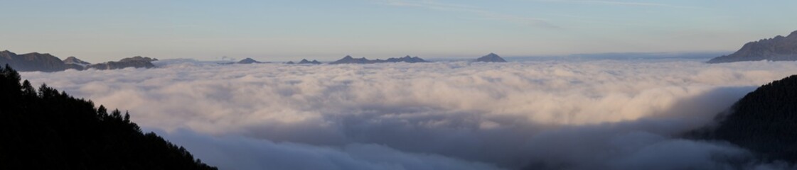 Fototapeta na wymiar Mountains with clouds landscape