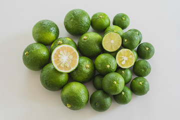 スダチ(小さい実)とカボス