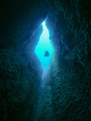 Plongée caverne à Marseille, France