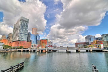 Fototapeta premium Boston– miasto w północno-wschodniej części Stanów Zjednoczonych, stolica stanu Massachusetts.