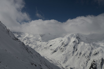 Fototapeta na wymiar Alpine ski resort Bansko, Bulgaria 