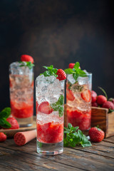 Mojito cocktail with strawberry