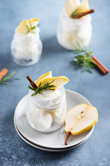 Ice cream with pears