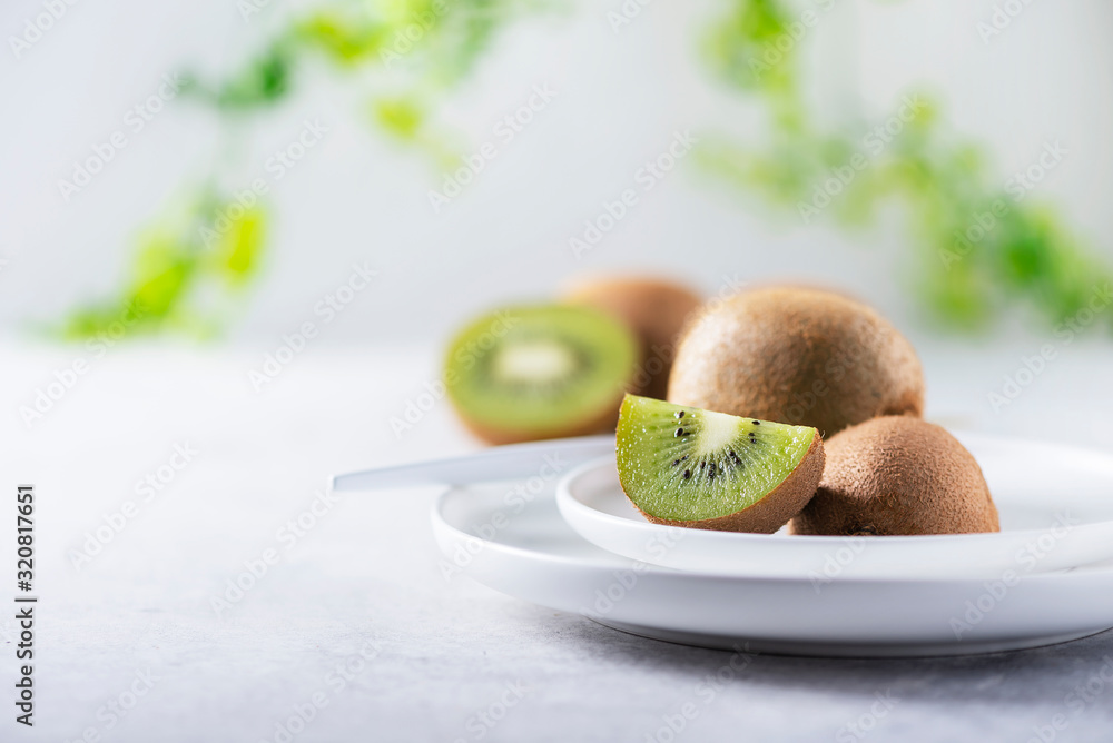 Wall mural Fresh sweet kiwi