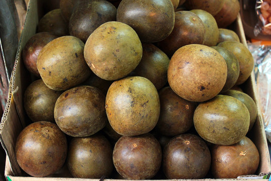 Monk fruits (Siraitia grosvenorii), used as a low-calorie sweetener for cooling drinks and in traditional Chinese medicine.