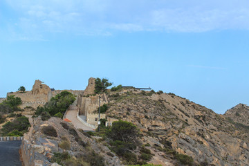 Fototapeta na wymiar fortaleza militar castillos de Cartagena