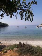 stand, boot, kies, wasser, blätter, blauer Himmel, urlaub, türkises Wasser, kristalklar, 