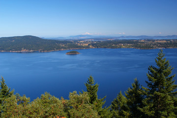 Obraz premium Panoramic view: Salt Spring Island near Vancouver Island / British Columbia / Canada