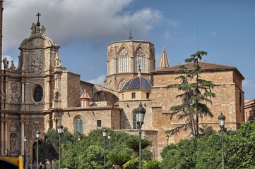 Plaza de la Reina with a view of Valencia Cathedral, Spain