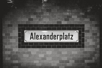 berlin alxanderplatz train stadion