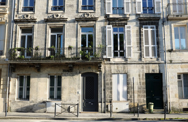 Fototapeta na wymiar Bordeaux, France - April 26: Capture photo of the architecture on April 26, 2017 in Bordeaux, France.