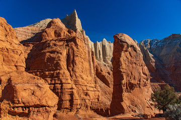 Fototapeta premium Mountains Around the Parade Ground in Kodachrome Basin