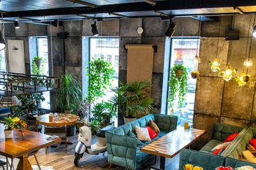 Gordijnen Interior of modern loft style restaurant © ArtEvent ET