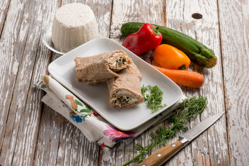 integral piadina with capsicum zucchinis and ricotta