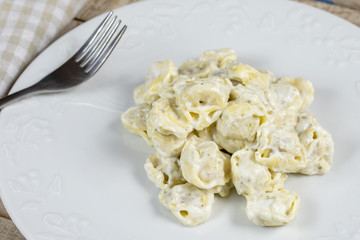 Tortellini cuisiné à la crème fraîche