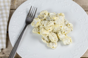 Tortellini cuisiné à la crème fraîche