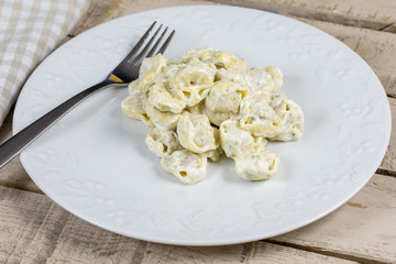 Tortellini cuisiné à la crème fraîche