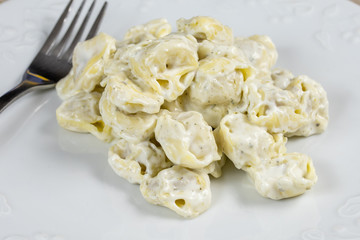 Tortellini cuisiné à la crème fraîche