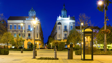 Fototapeta na wymiar Night view of Debrecen