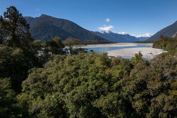 Fototapeta na wymiar Road to Jackson bay. Westcoast New Zealand. Okuru river. 