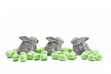 3 Easterbunnys and green eggs
