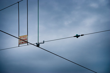 caténaire de train 