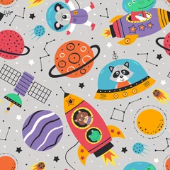 Tapeten nahtloses Muster mit Weltraumtieren auf grauem Hintergrund. Koala, Krokodil, Waschbär, Frosch und Eichhörnchen - Vektorillustration, eps © nataka