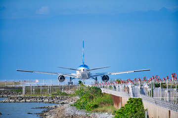 Airliner landing at the airport