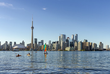 Obraz premium Toronto Skyline in a Sunny Day